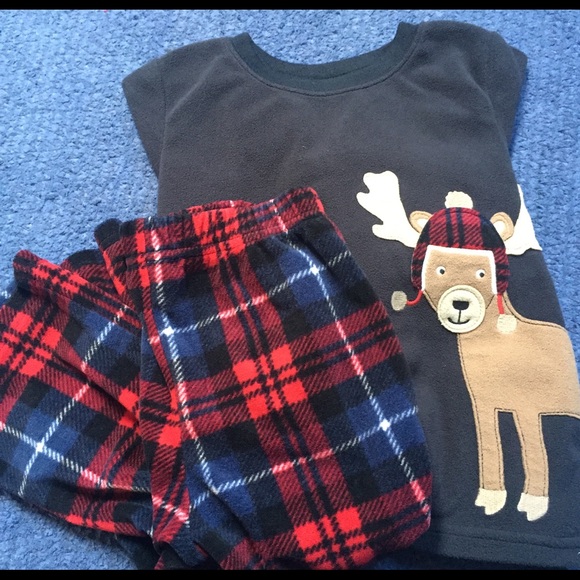 Carter’s PJs - Picture 3 of 8